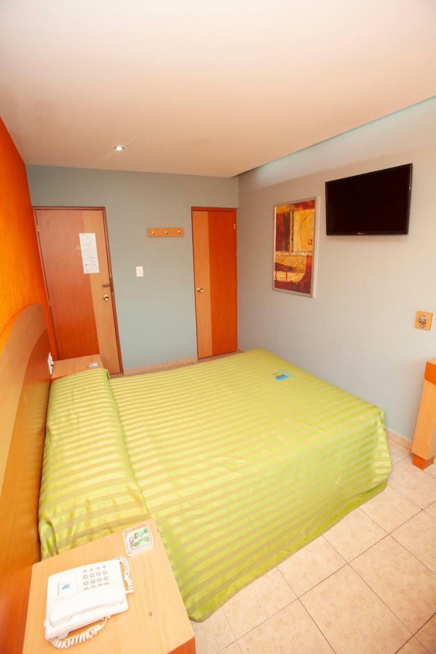 Hotel Lira - Sólo Adultos Mexikóváros Kültér fotó